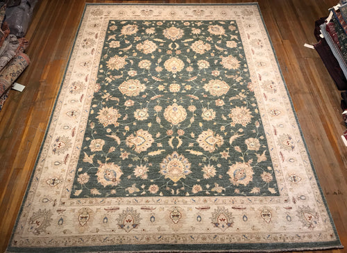Fine Ziegler Mahal Rug. 11’.10” x 8’.10”