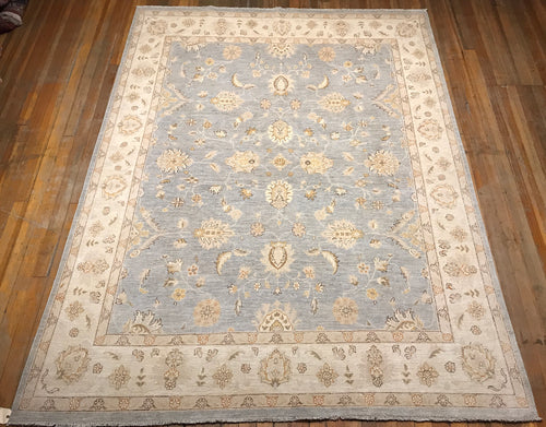 Mahal Fine Natural Dyes / Hand Spun Wool Rug. 10’ X 7’.10”