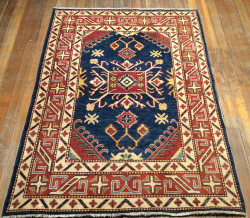 Kuba Rug 5′.7″ x 4′.2″