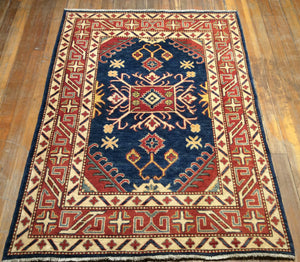Kuba Rug 5′.7″ x 4′.2″