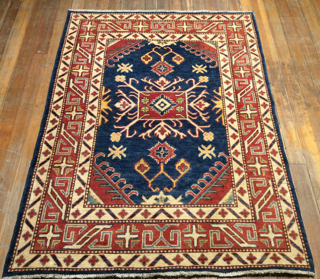 Kuba Rug 5′.7″ x 4′.2″