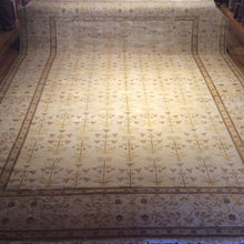 Load image into Gallery viewer, Arts and crafts Rug. 18′.7″ x 13′.1″ - Hand Knotted, Hand Spun Wool, Natural Dyes Rug