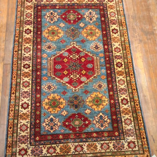 Fine Sultanabad Rug. 6′ x 3′.9″