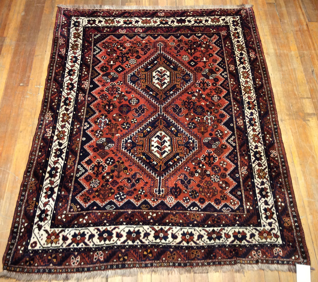 Persian Shiraz Rug 7′.3″ X 5′.8″